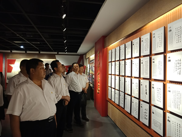 隴運集團公司黨委開展“不忘初心、牢記使命”紀(jì)念建黨98周年主題黨日活動