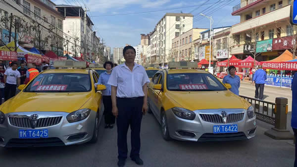 “愛心送考、奉獻(xiàn)社會(huì)”---隴運(yùn)集團(tuán)在行動(dòng)